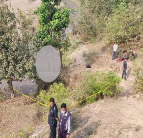 कञ्चनपुरमा महाकाली अस्पतालका कार्यालय सहयोगीसहित २ जना मृत भेटिए