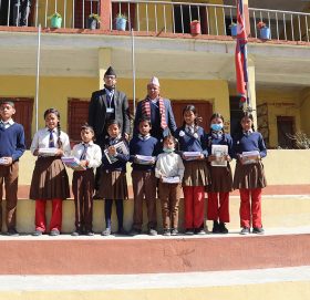 प्रशासकीय अधकिृत विकले जन्मदनिको अवसरमा सहयोग गरे