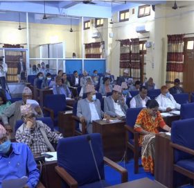 सुदूरपश्चिम प्रदेशसभामा एमाले र माओवादी केन्द्रका सांसद एउटै लहरमा