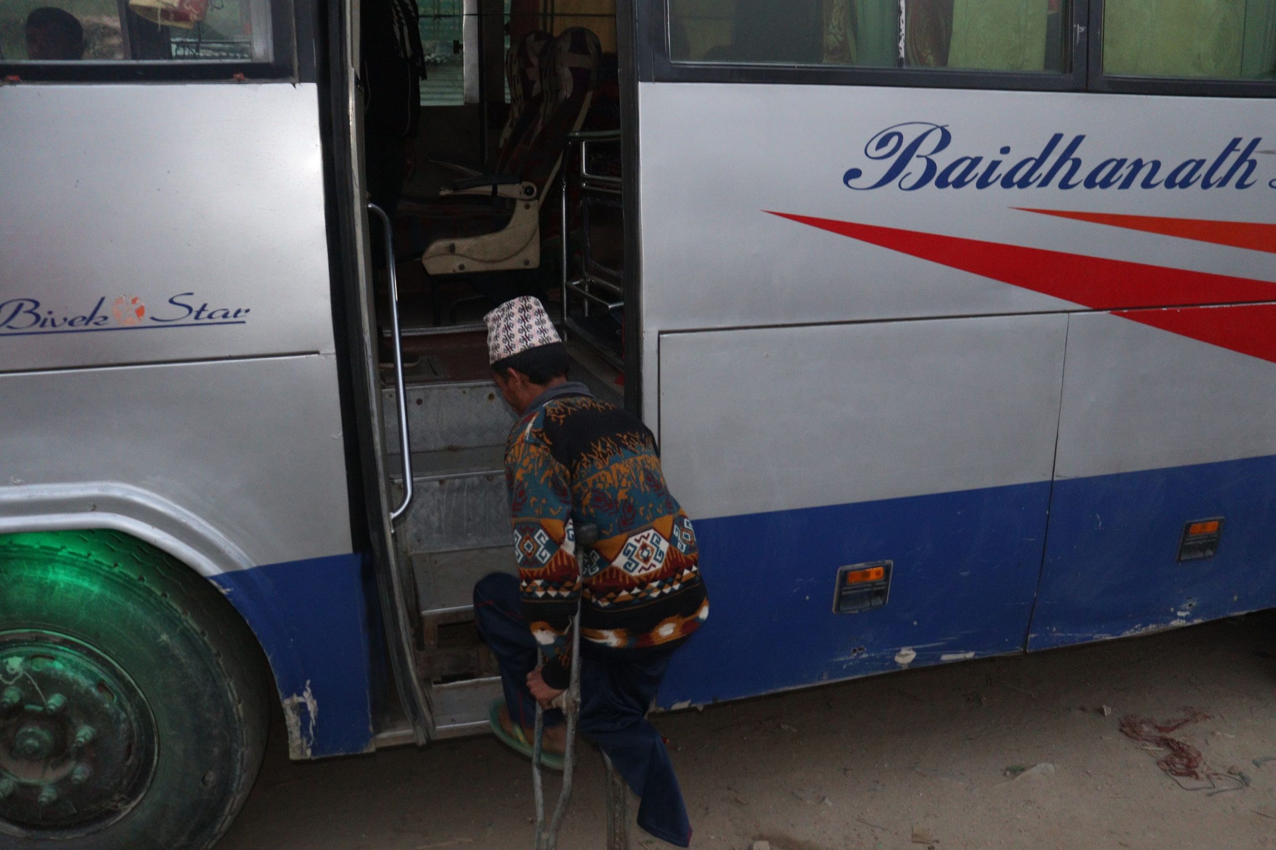 उपचार अभाबमा अलपत्र आउसेको उपचार काठमाडौमा NHEDF ले गरिदिने