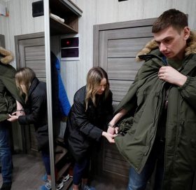 घरझगडा साम्य पार्न लोग्नेस्वास्नीले आफैं लगाए ३ महिना हतकडी