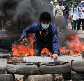 म्यानमारमा हिंसात्मक झडप : एकैदिन ८९ जना प्रदर्शनकारीको मृत्यु