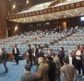 प्रचण्ड-नेपाल पक्षले गरे प्रतिनिधिसभाको बैठक बहिष्कार