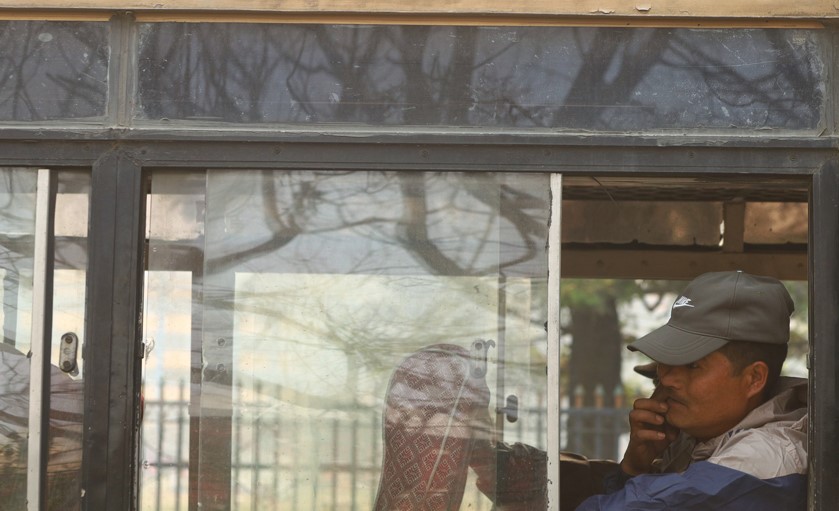 बढ्दै लापरवाही, फैलिदै कोरोना