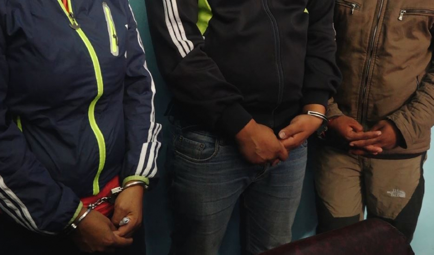 जाली नोटसहित तीन जना पक्राउ