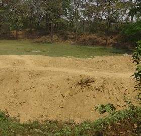 घोडाघोडी ताल अतिक्रमणको चपेटामा, ताल पुरेर खेल मैदान बनाइँदै