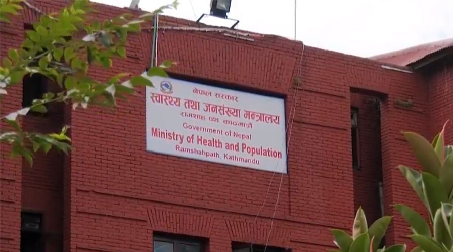 तेस्रो लहरको जोखिम बढेकाले अस्पतालका शय्या र अक्सिजन चुस्तदुरुस्त राखौं: स्वास्थ्य मन्त्रालय