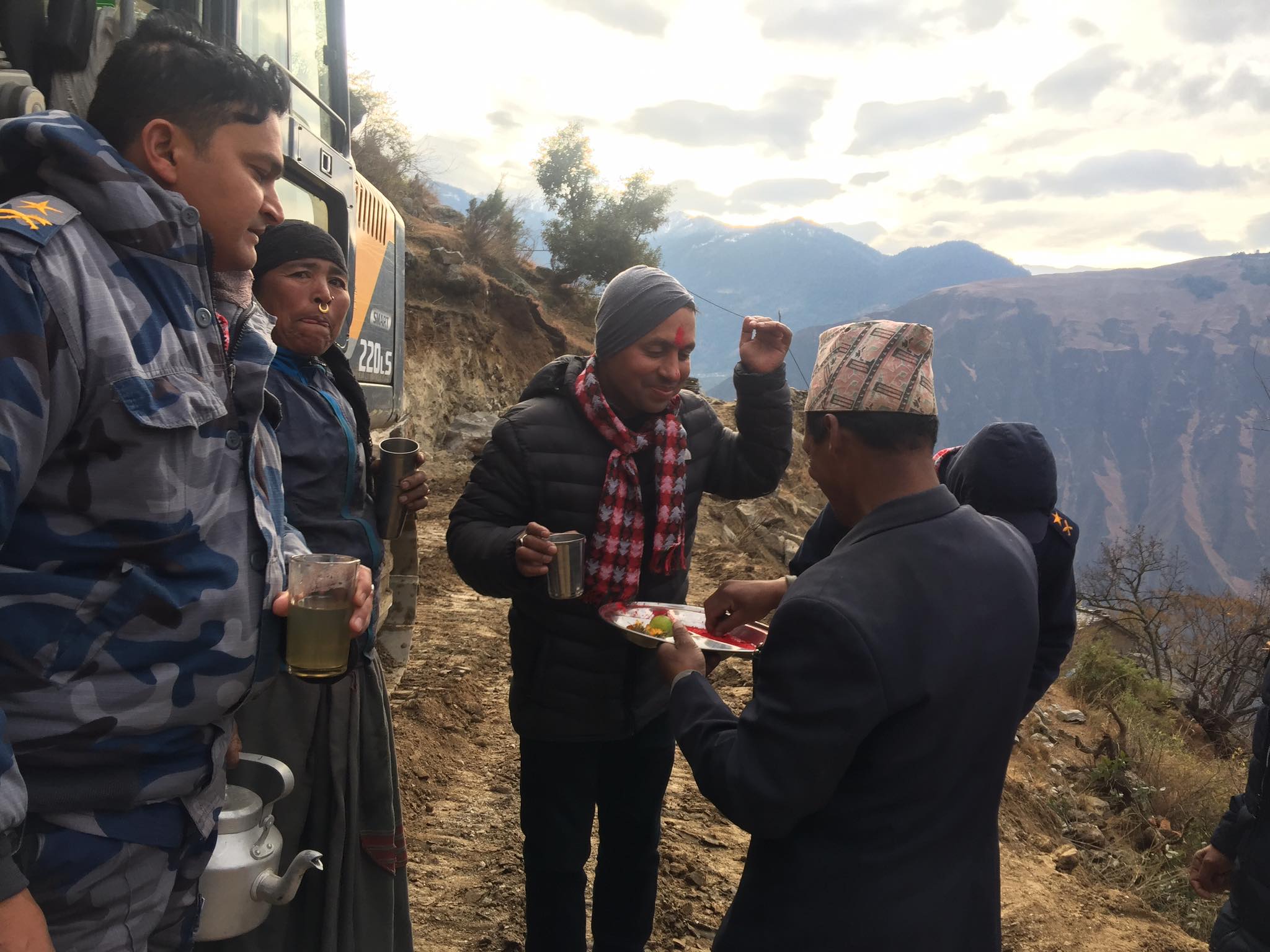 सेवाग्राहिको मनमा भिजेका सिडियो गैह्रे, प्रशासनिकमा मात्र नभई विकासमा समेत सक्रिय