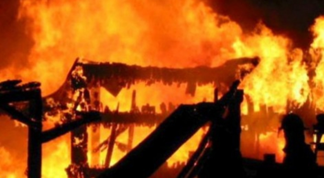 घरगोठमा आगलागी