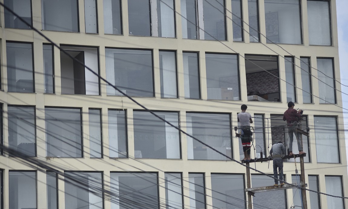 बुधबारको पानीले काठमाडौंका धेरै ठाउँमा गयो बिजुली