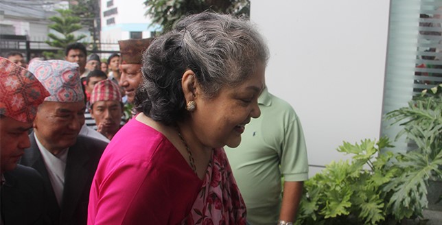 कोमल शाहलाई आइसियूमा सारियो, हाईफ्लो अक्सिजनको सपोर्ट