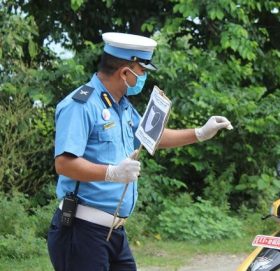 निषेधाज्ञा उल्घन गर्ने तीन जीप र एक मोटरसाईकललाई जरिवारना