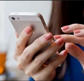 तीन वर्षमा दोब्बर बन्यो मोबाइल फोन आयात