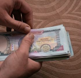 बर्डफ्लुको मारमा परेका किसानलाई क्षतिपूर्ति