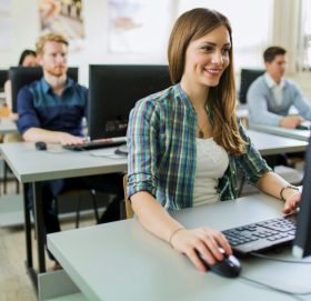 लामो समयसम्म कम्प्युटरमा बस्नुहुन्छ ? देखिन सक्छ यस्ता गम्भीर समस्या