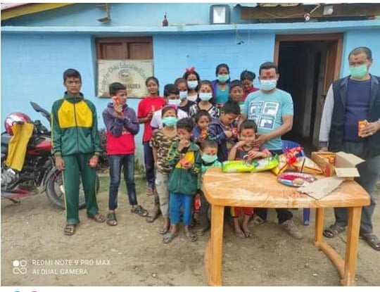 जन्म दिनको अवसरमा कन्सन बाजुरालाई नगद तथा खद्ययन्न सहयोग