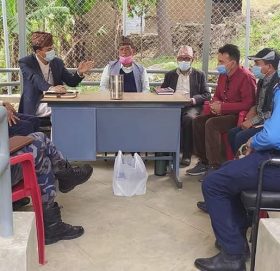 बाजुराको सिमा नाका डाव बजारमा हेल्थ डेस्क स्थापना