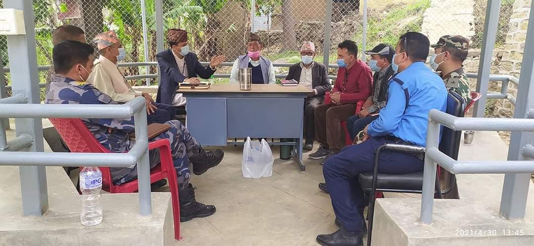 बाजुराको सिमा नाका डाव बजारमा हेल्थ डेस्क स्थापना