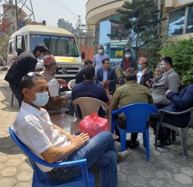 गरिब, दुःखी अनि असहायका लागि निःशुल्क एम्बुलेन्स सेवा उपलब्ध गराउँदै छन् यी संस्था र व्यक्तिहरु