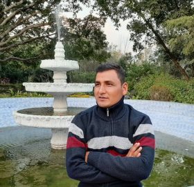 समाजसेवी बिरेन्द्र थापाले अक्सिजन ब्यबस्थापनाका लागि ५ हजार सहयोग गरे