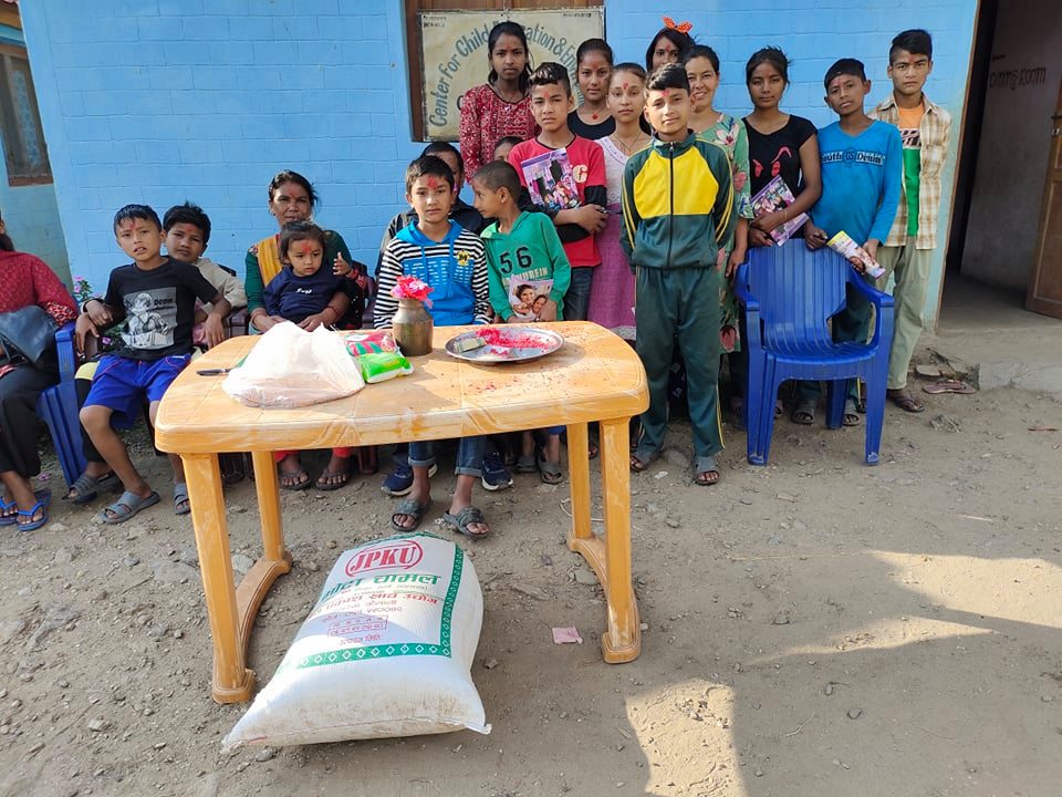 १४ बर्षिया बुढथापाले जन्मदिनको अबसरमा अनाथालयमा सहयोग