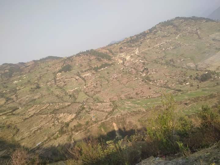 बझाङको कैलाशबस्तीमा विद्युत पोल र लाइन जडान भयपनि बिजुली बलेन