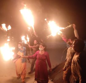 केपी ओलीको बिरोधमा बाजुरामा सयुक्त राके जुलुस, प्रधानमन्त्रीको पुत्ला दहन