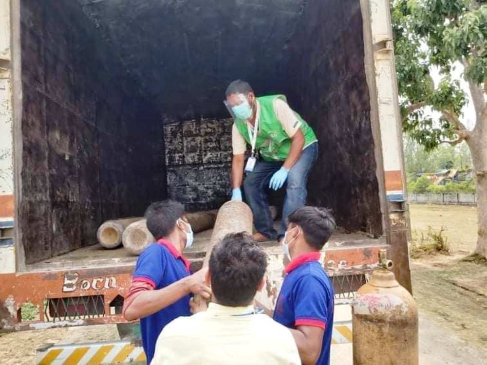 सुदूरपश्चिमका अस्पताललाई एकसय बिस सिलिन्डर सहयोग