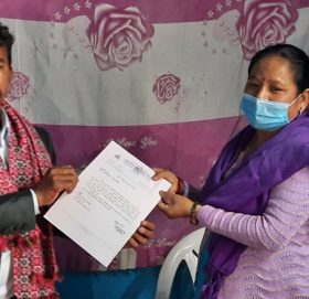 बाजुरामा खेलक्षेत्रको विकासमा निरन्तर लाग्छुः अध्यक्ष थापा