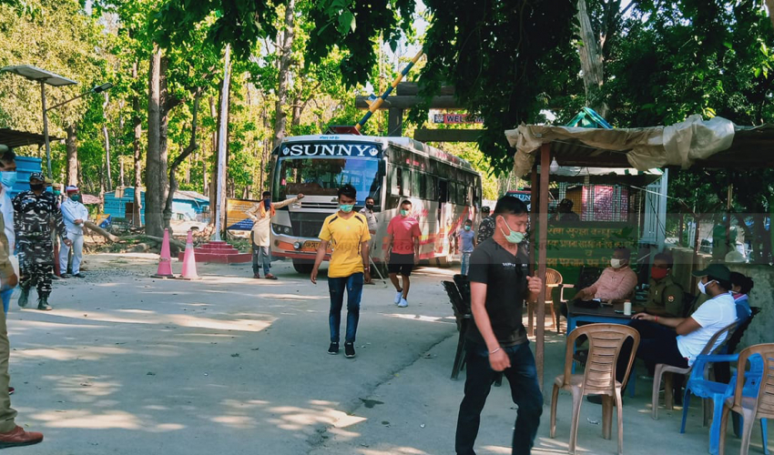 नेपाल र भारतबीचका २२ नाका बन्द गरिँदै, सुदूरपश्चिमका ३ नाका मात्रै खुला रहने