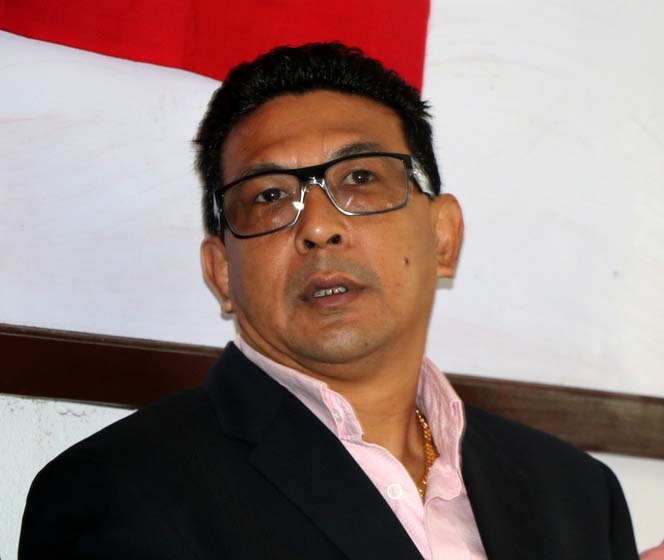 १० दिनमै गुम्यो दिपक मनाङेको मन्त्री पद