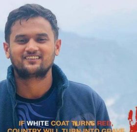 जिल्ला अस्पताल बाजुराका प्रमुख डाक्टर जोशीद्धारा अक्सिजन ब्यबस्थापनका लागि १० हजार सहयोग