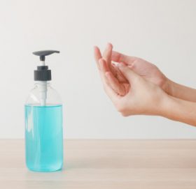 स्याङ्जामा नक्कली सेनिटाइजर बेच्ने पक्राउ