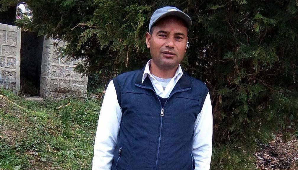 जिल्ला प्रशासन कार्यालय लेखापाल बिष्टद्धारा अक्सिजन ब्यबस्थापनका लागि ५५ सय सहयोग