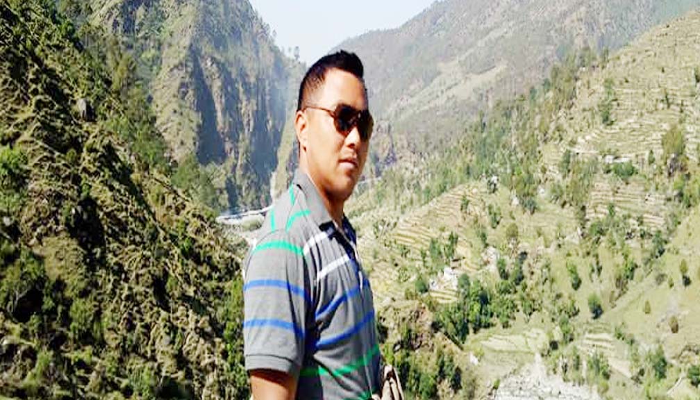 समाजसेवी नवराज थापाले अक्सिजन ब्यबस्थापनका लागि ५ हजार सहयोग