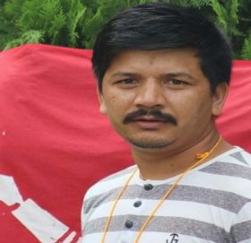 बिद्यार्थी नेता नरेश रोकायाले बाजुरामा अक्सिजन ब्यबस्थापनका लागि ५ हजार सहयोग