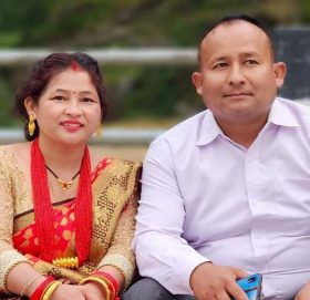 सागर फैन्सीका संचालक थापा परिवारले अक्सिजन बोक्न गाडी सहयोग