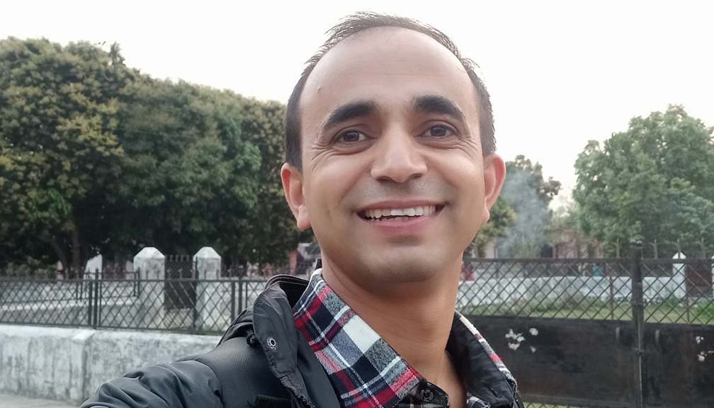 मालिका माबिका शिक्षक प्रमोद नेपालद्धारा अक्सिजन ब्यबस्थापनका लागि ५ हजार सहयोग