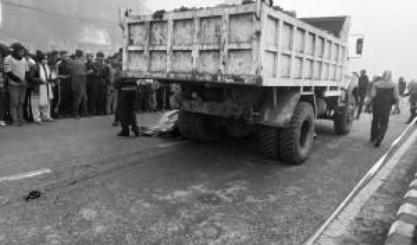 आफैँ चढेको टिप्परले किच्दा एक जनाको मृत्यु