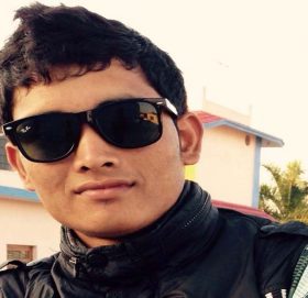 जिल्ला हुलाक कार्यालय डडेलधुराका कर्मचारी साउँदले अक्सिजन ब्यबस्थापनका लागि ३५ सय सहयोग