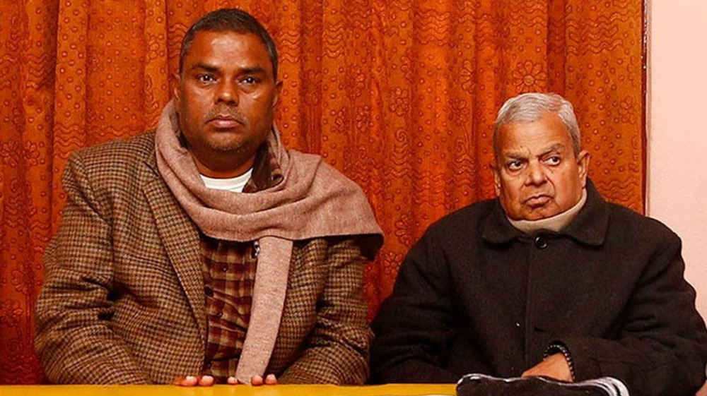 एकअर्कालाई निष्कासन गर्दै जसपाका दुवै पक्ष