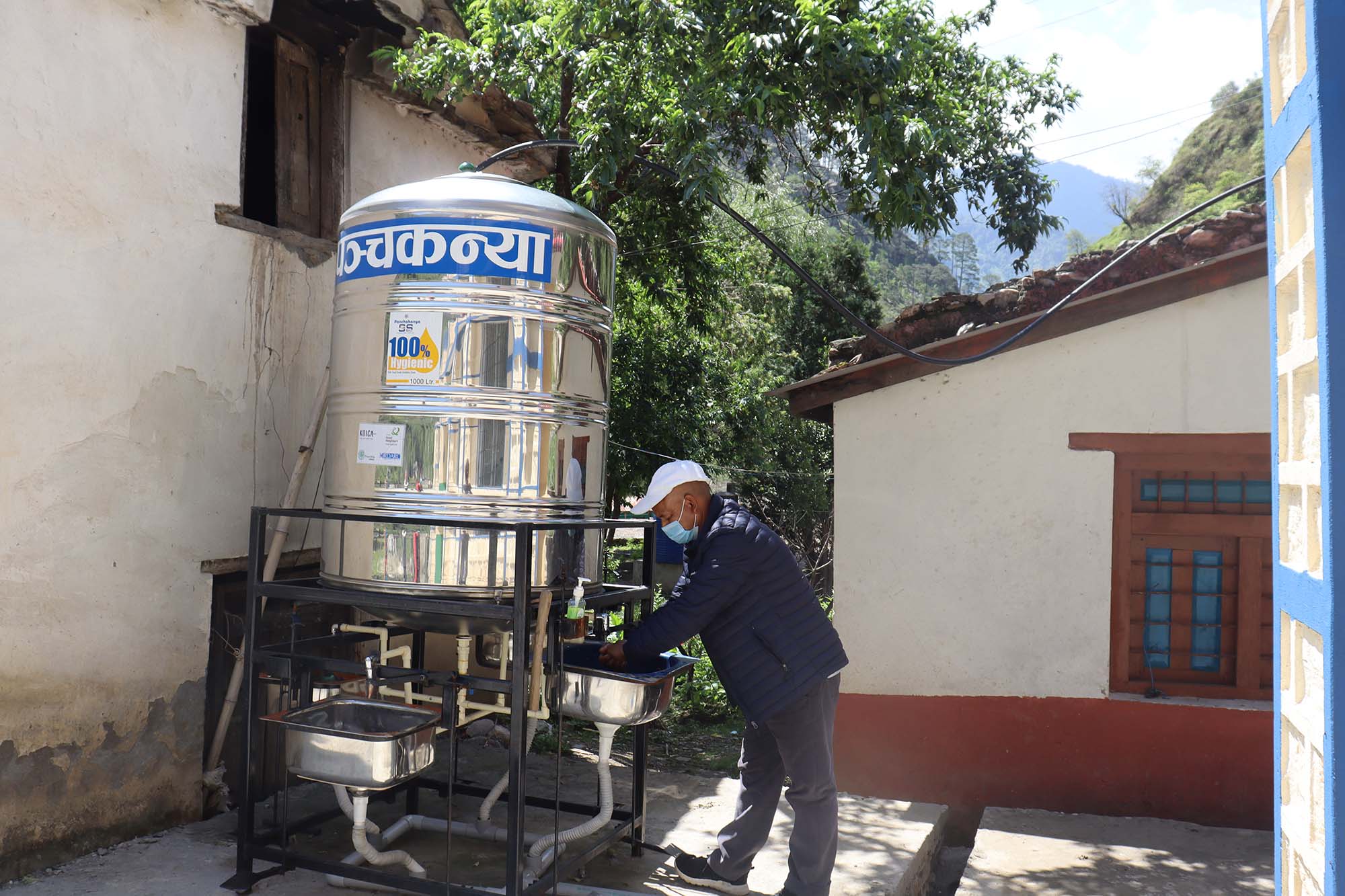 कोभिड संक्रमणले साबुन पानिले हात धुने बानिको बिकास हुदै