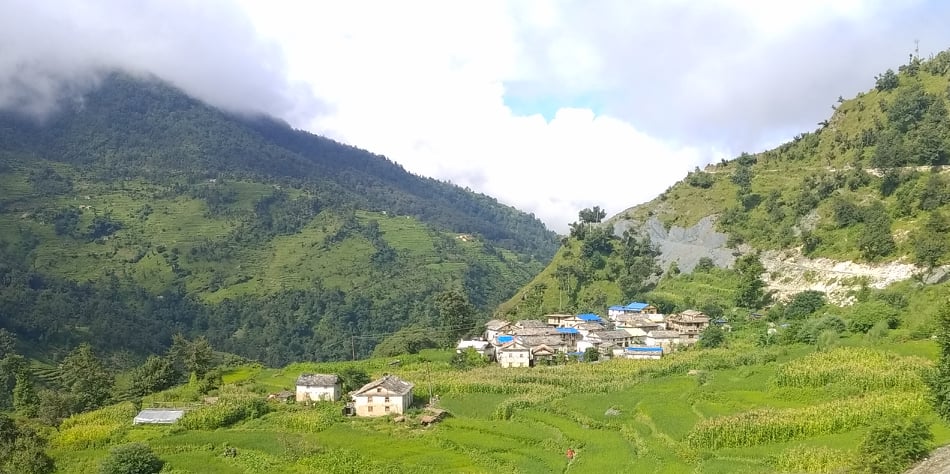 अविरल बर्षाका कारण खानेपानी मुहान विग्रीएपछी बनपा ७ सिराडीमा खानेपानीको अभाव