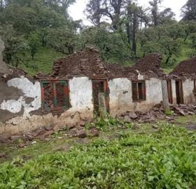 बडिमालिका मन्दिर क्षेत्रमा बनाइएका धर्मशाला भत्किए