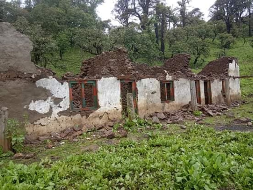 बडिमालिका मन्दिर क्षेत्रमा बनाइएका धर्मशाला भत्किए