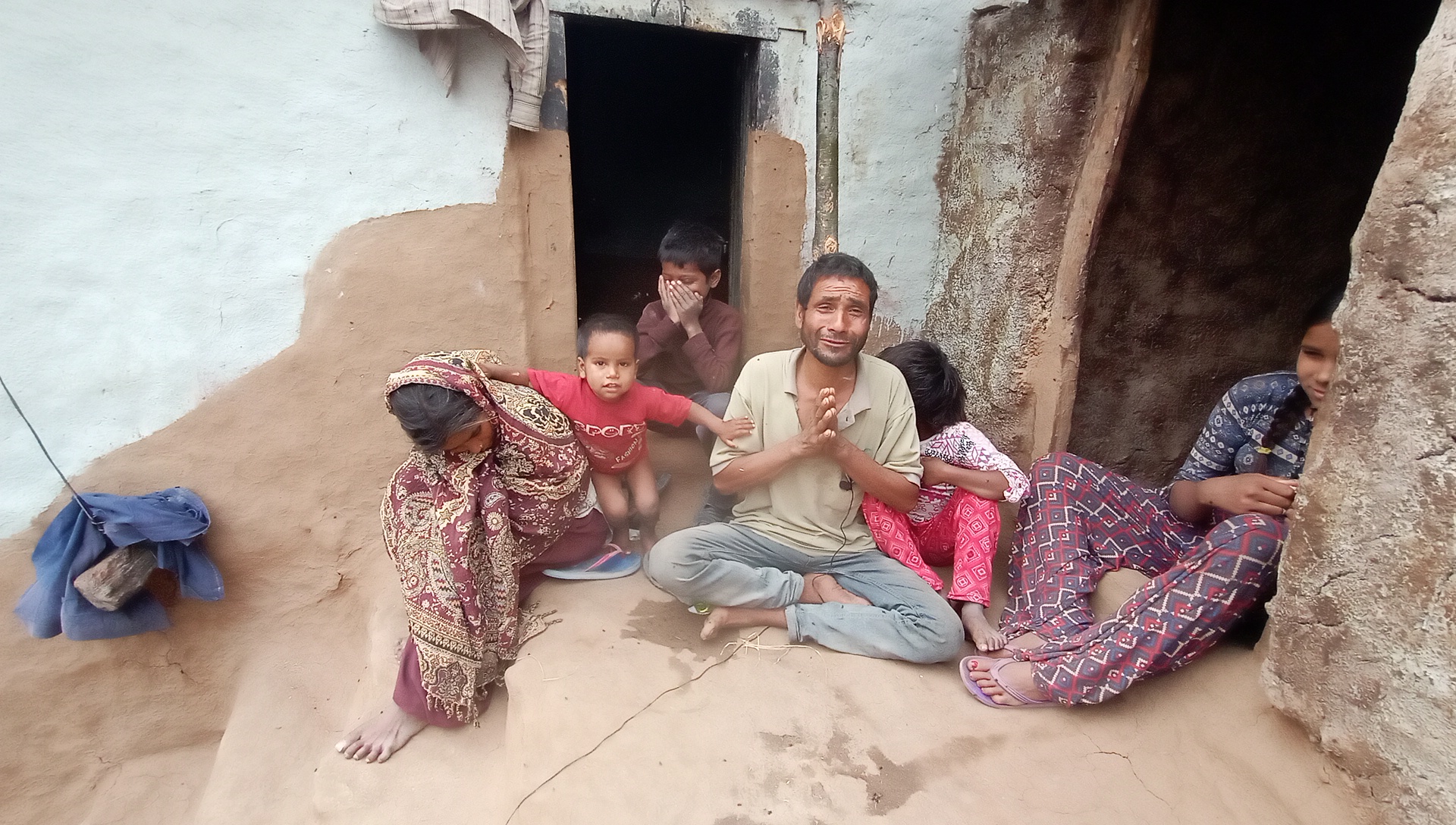 कोरानाको कहर सँगै हलिया परिवारमा खाद्य संकट