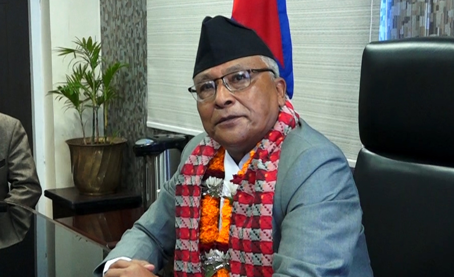 शिक्षामन्त्री श्रेष्ठले आज थप तीन मन्त्रालयको कार्यभार सम्हाल्दै