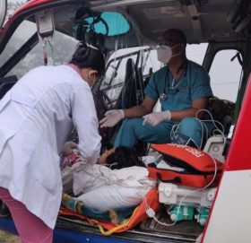 पेटभित्रै बच्चाको मृत्युपछि आमाको उद्धार