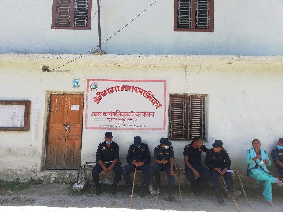 निर्वाचनको दुई साता : बूढीगंगामा मतगणना गर्ने कि पुन: मतदान, आयोग नै अनिर्णित