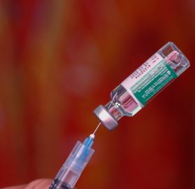 हिमपातका कारण बाजुरामा कोरोना बिरूद्धकाे  खोप प्रभाबित